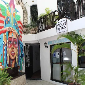 Moonshine Hotel 3*