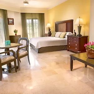 Itzaes By 5th Av Hotel 3*