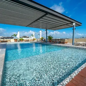 Luxury 1 Bedroom With Rooftop Pool - Singular Joy Residences, Jojo