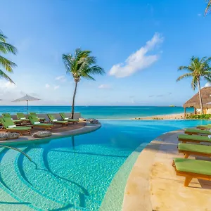 Resort Mahekal Front Resort&spa