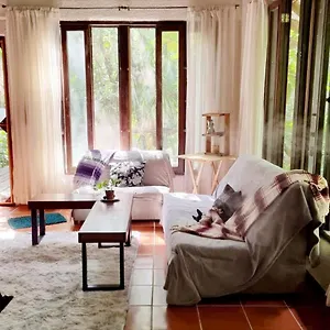 Casa Raices De La Luna Homestay *