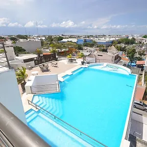 Apartment Phenomenal Location Near Beach & 5Th With Stunning Roof Pool Playa del Carmen