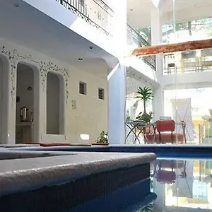 Hotel Elefante Playa del Carmen