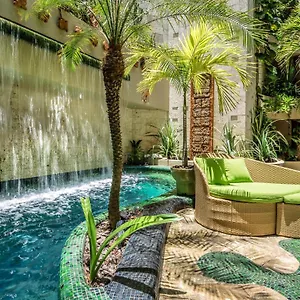 Maya Hotel&beachclub 4*