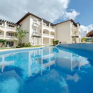 Sol 6 - 3 Bedroom Only 1 Block From Coco - At Luna Maya Apartment Playa del Carmen