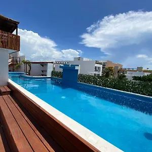 Yatzil Playa del Carmen