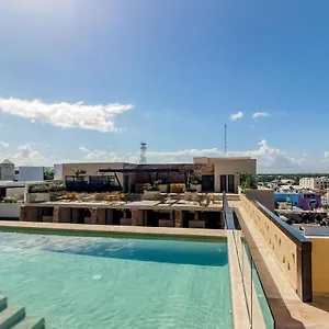 Sea Breezes At Syrena 409 * Playa del Carmen