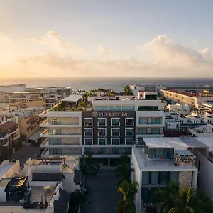 The Reef 28 Hotel *