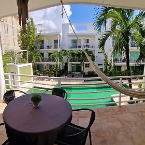 Apartment Poolside Tranquil In Playa del Carmen