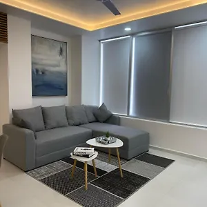 Апартаменты Alux Tower Aqua *