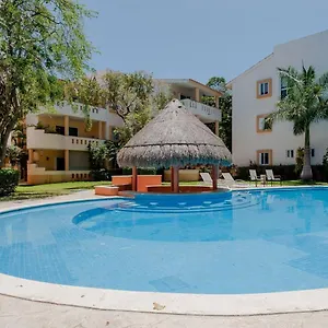 Private Balcony I Gated Playacar I Pool On Site! Apartment Playa del Carmen