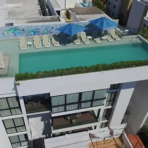 Anah Penthouse By Oceanfront Apartment