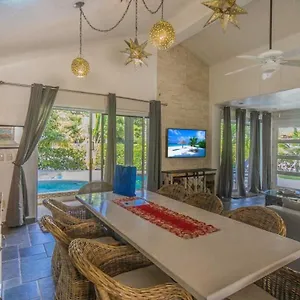 Casa Blanca Playa del Carmen