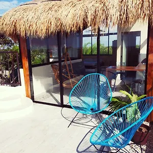 El Nomada Aparthotel
