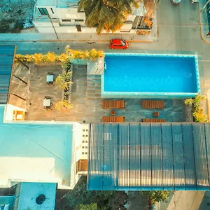 The Furlough Fur403 Apartment
