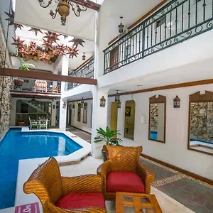 Hotel Ahava 3*