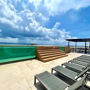 Beautiful 5thav With Pool! - Corazon E6