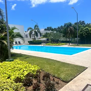 Villa Paradise *