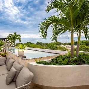 Chic Resort-style In Holiday home *