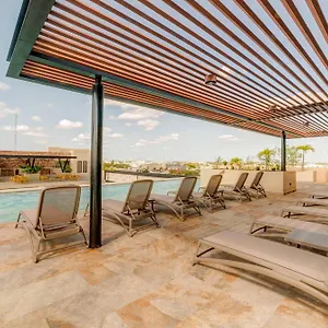 Sunlit 2 Pools Bbq Gym 5th Ave 4 Blocks Holiday home Playa del Carmen