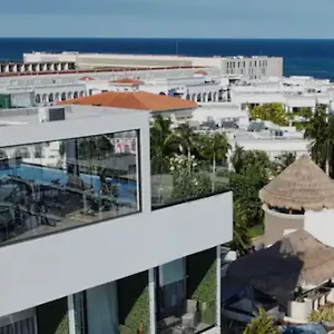Apts 200m From Sleeps 10 Apartment *