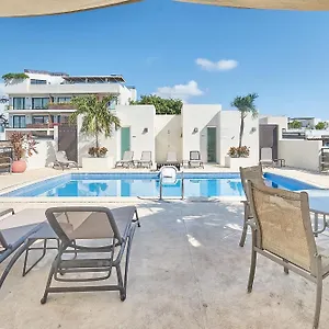 Quiet Retreat Bbq Grill Pool Near 5th Ave Playa del Carmen