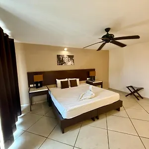 Muluc Playa Hotel 5*