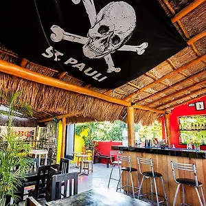 Che Playa & Bar Adults Only