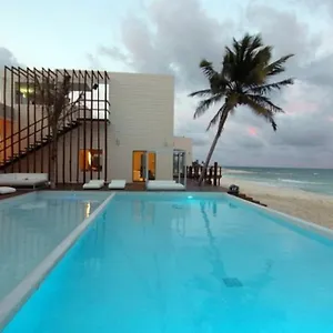 Beachside Corasol El Amanecer De Frida 2 Personas Playa del Carmen