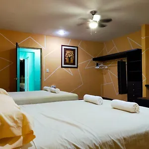Casa Mexicana Amplia Con Seguridad, Alberca Y Parking Playa del Carmen