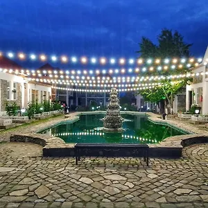 F Garden 3* Sheki