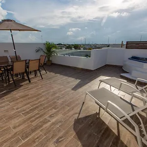 Beautiful And Comfy Penthouse&apartment Apartment *