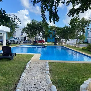 Casa Kuxtal *
