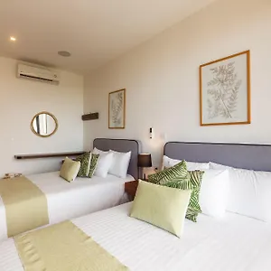 The Shore At 46th 4*