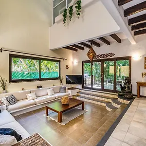 Beautiful House In Playacar 4 Bedrooms Tennis Ac Holiday home *