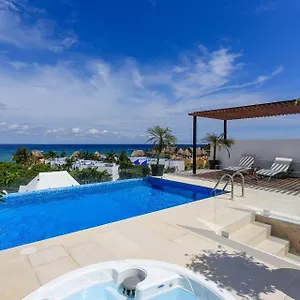 Menesse-2Bedrooms-Perfectspot Steps To The Ocean Apartment *