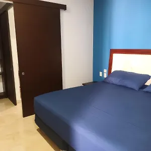 Comodo Departamento Con Alberca. Apartment Playa del Carmen