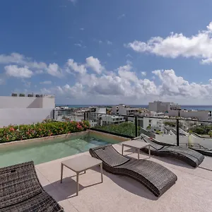 Kuxtal Luxury With Rooftop Apartment *