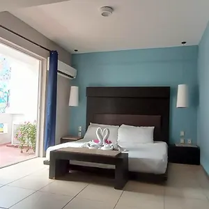 Blvd Hotel