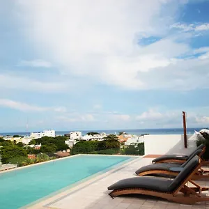 At Location, Enchanting Roof With Infinity Pool *