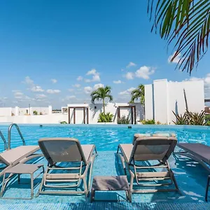 Large With Working Space 100m From 5th Ave Playa del Carmen