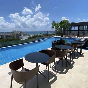 Playa Retreat With Pool, Near 5th Avenue & Апартаменты