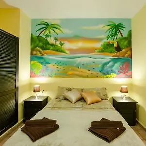 Mango Y Papaya Apartment