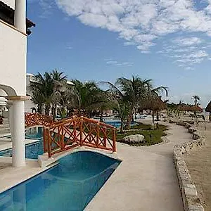 Hidden Au Naturel Gourmet Inclusive By Karisma Adults-only 5*