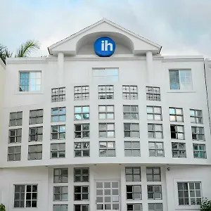 International House Riviera Maya Hotel