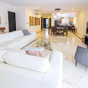 Corto Maltes 203 Apt 2 Bedroom Ocean View Apartment Playa del Carmen