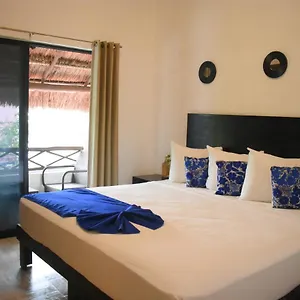 Hotel Caracol Suite Hotel 3*