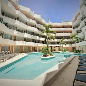 Departamento Delux 2 - Walking Distance A La Playa, Con Balcon. Apartment *