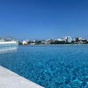 Hotel Winday A 4 Calles De La 5a Avenida 3*