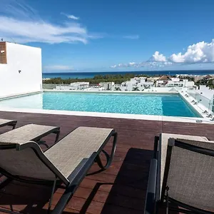 Apartment Chhavi Luxury 1 Bdrm Great Ocean View From Roof